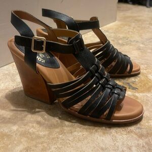 Kork ease Korks nordstroms new black ankle strap leather shoe size 9 size 40.5